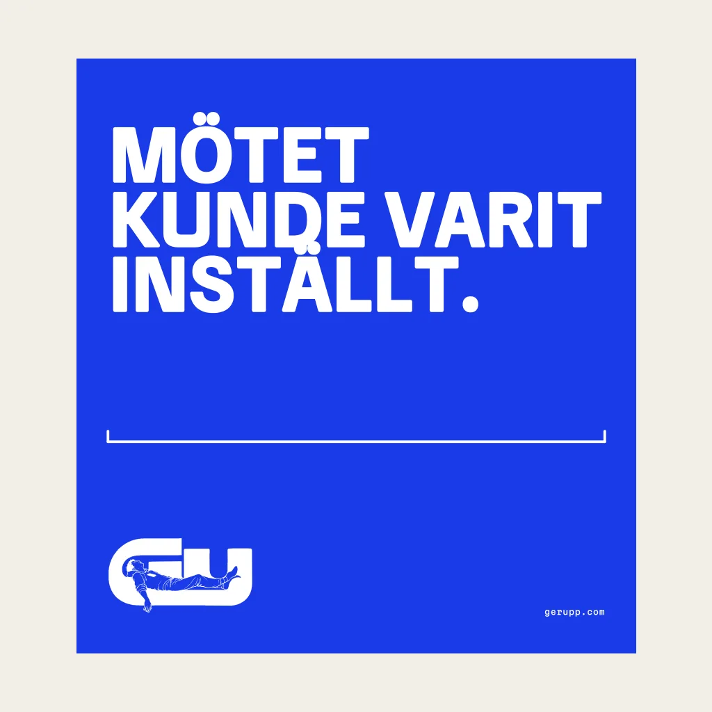 T-shirt, trycket, platt på blåkopia underlag med GerUpp-märket. Digital produktförhandsvisning.